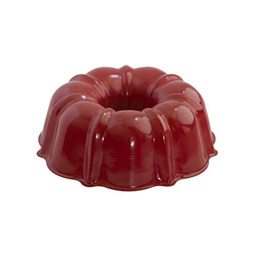 Nordic Ware 6-Cup Bundt Pan, Multicolor