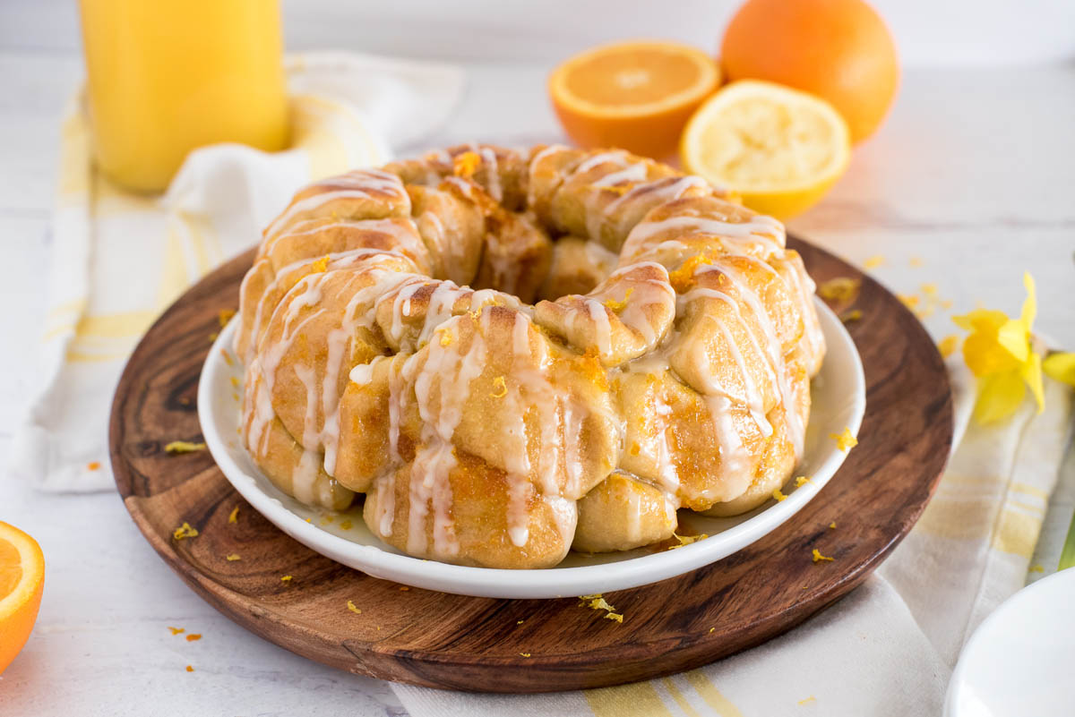 ring of citrus monkey bread with sugar glaze
