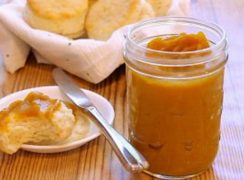 Pressure Cooker (Instant Pot) Butternut Squash Butter in a glass jar